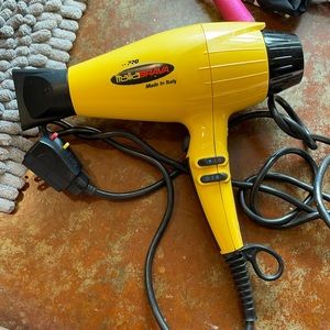 Babyliss Pro Italia brava hairdryer